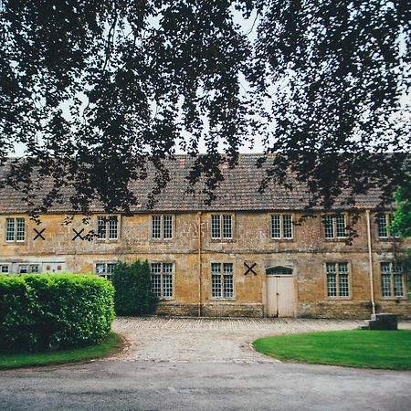 North Cadbury Court Coach Houses Buitenkant foto